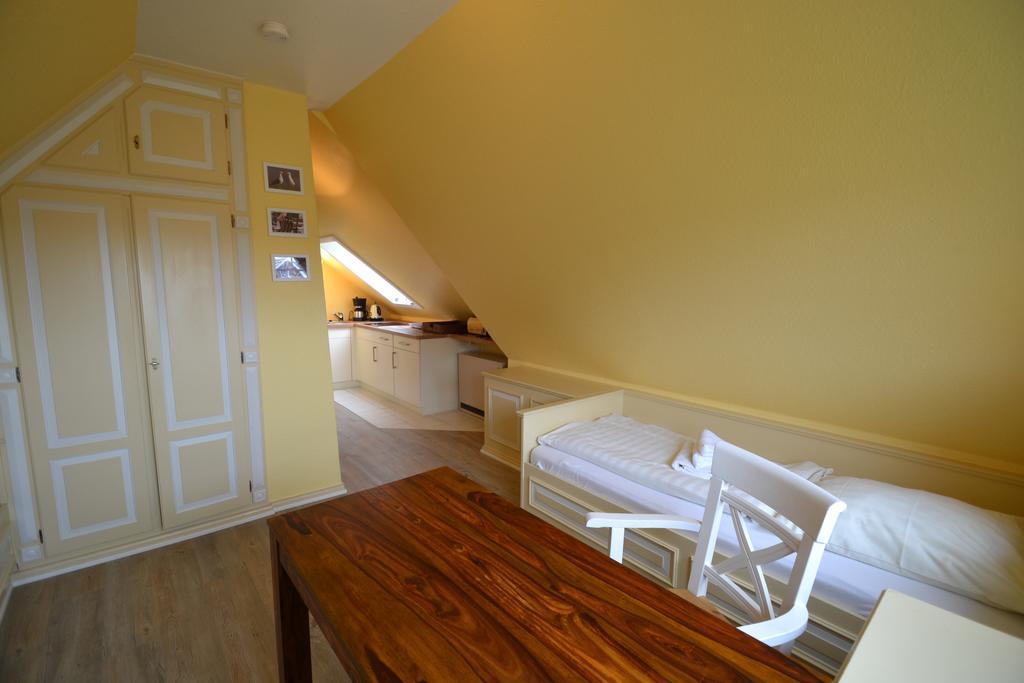 Priel-Hues Apartment List Ngoại thất bức ảnh