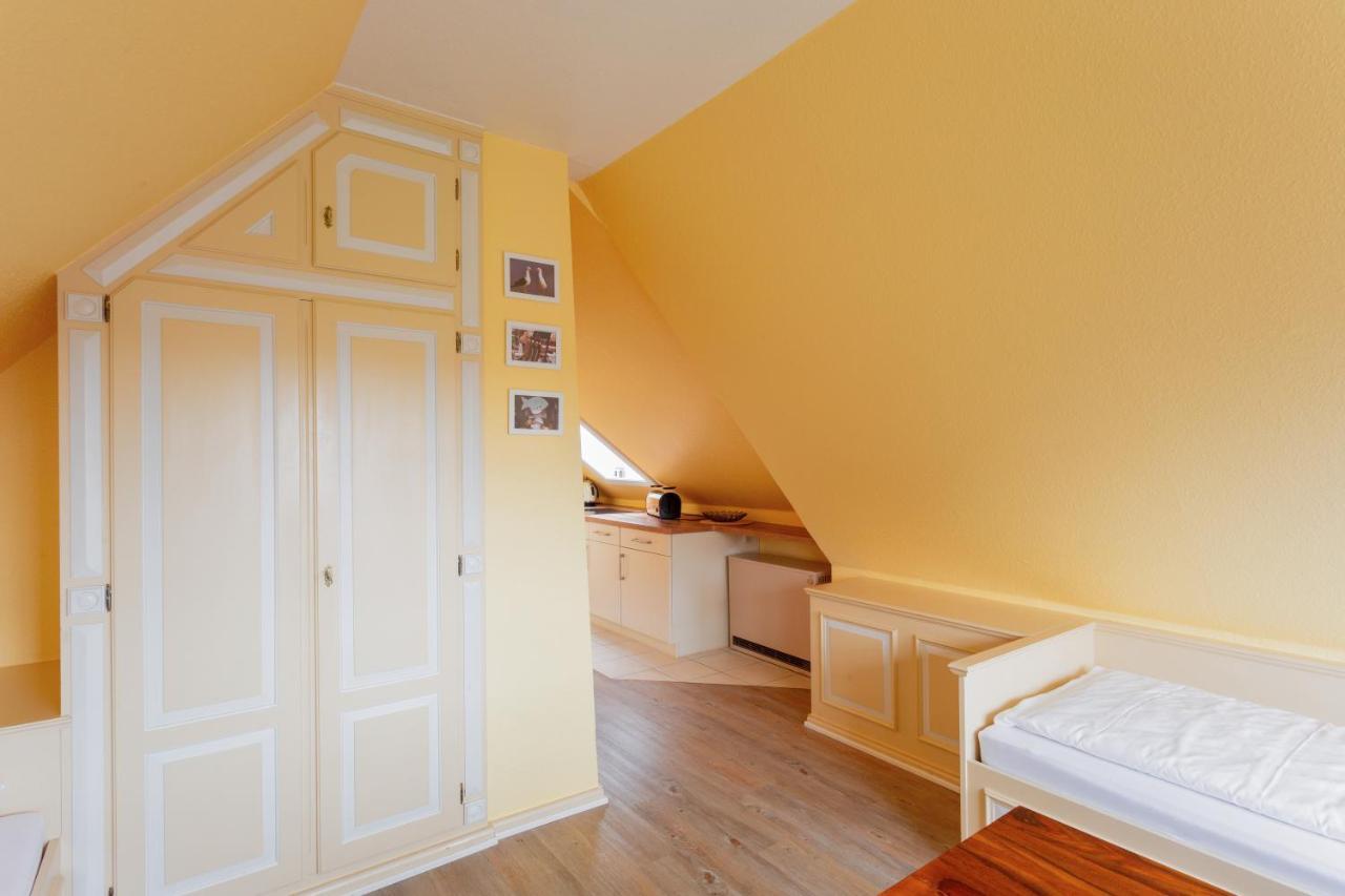 Priel-Hues Apartment List Ngoại thất bức ảnh